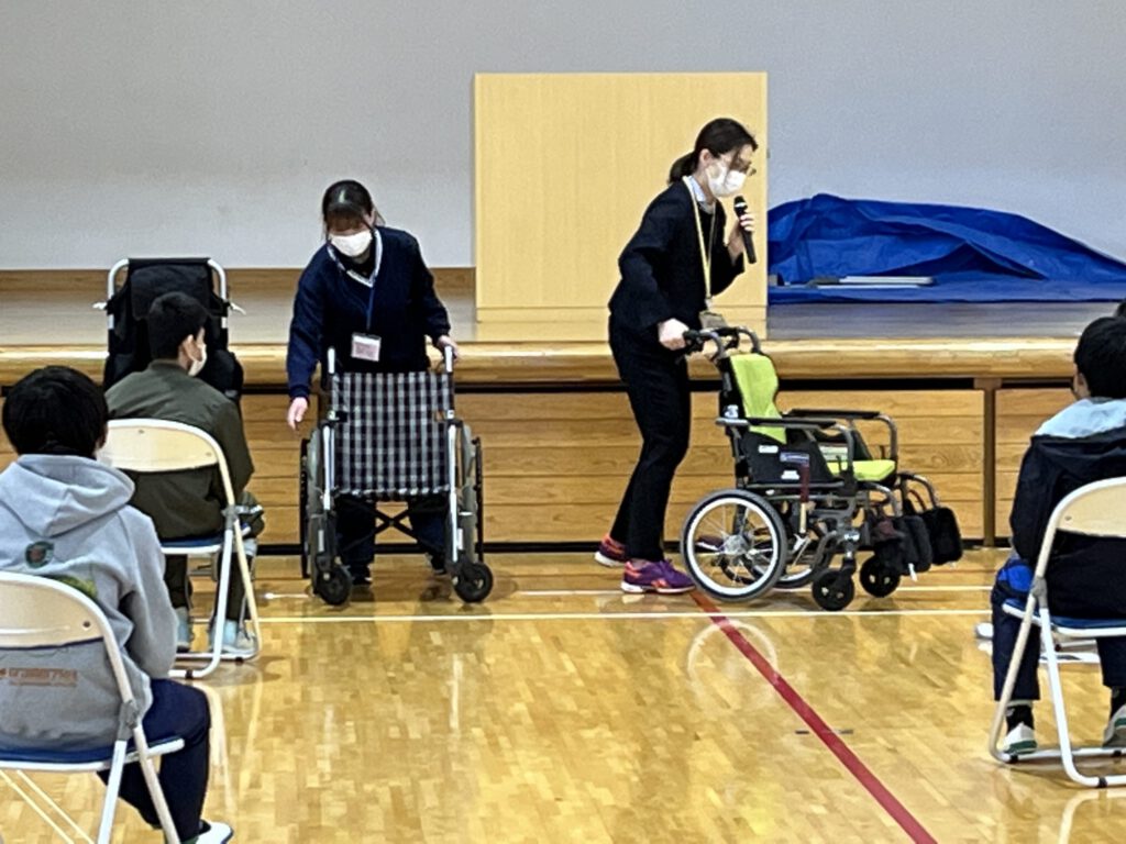 出前講座にいってきました！の投稿のサムネイル